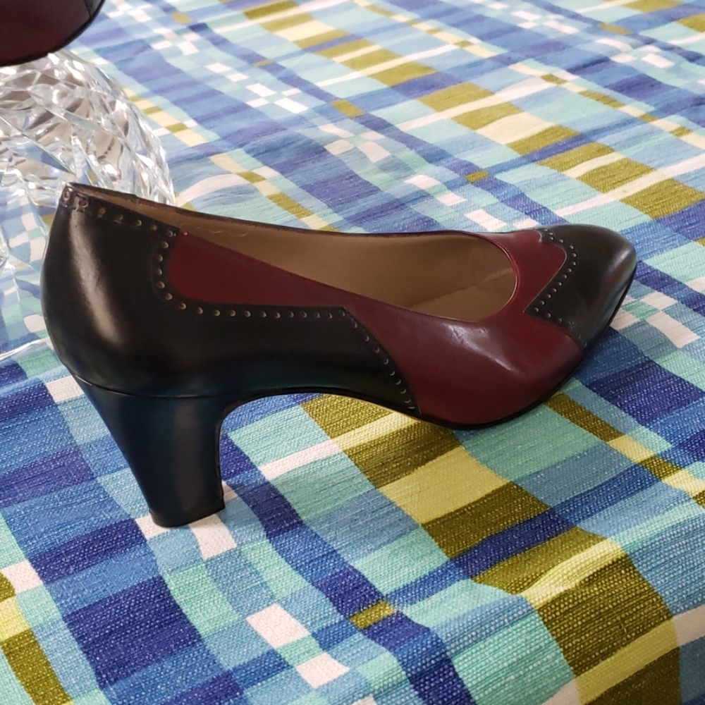 Ferragamo Spectator Pumps - Picture 3 of 8